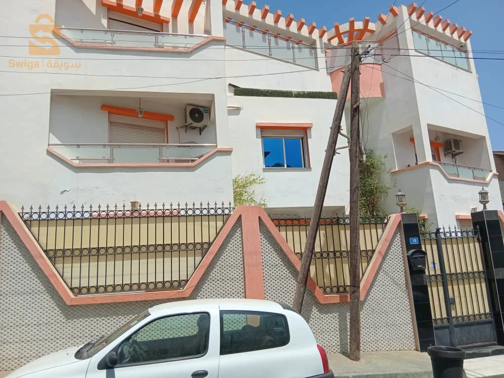 À vendre Villas les chambres 8 16 ALGER