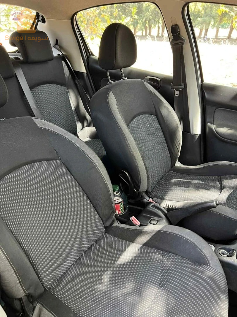 peugeot206plus2011