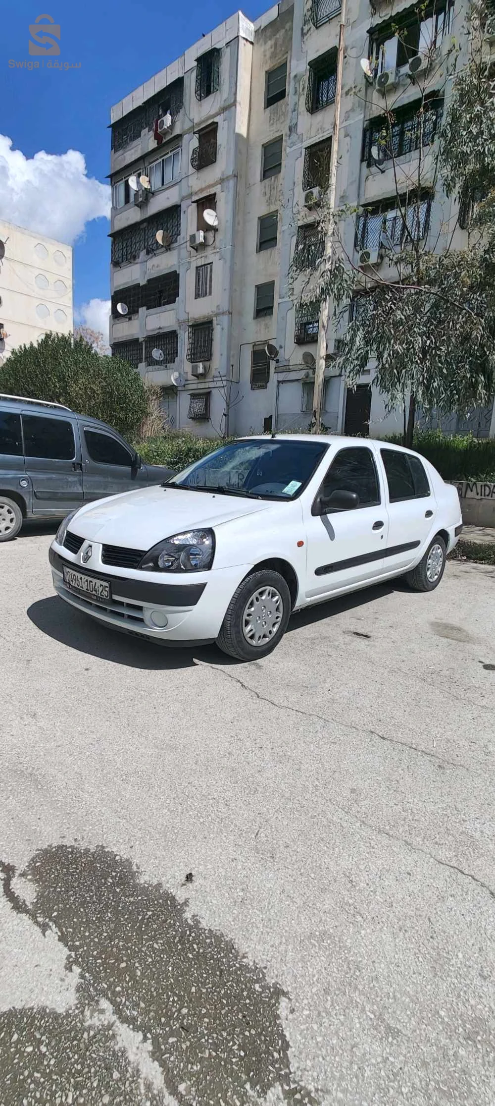رينو 2004 25 قسنطينة
