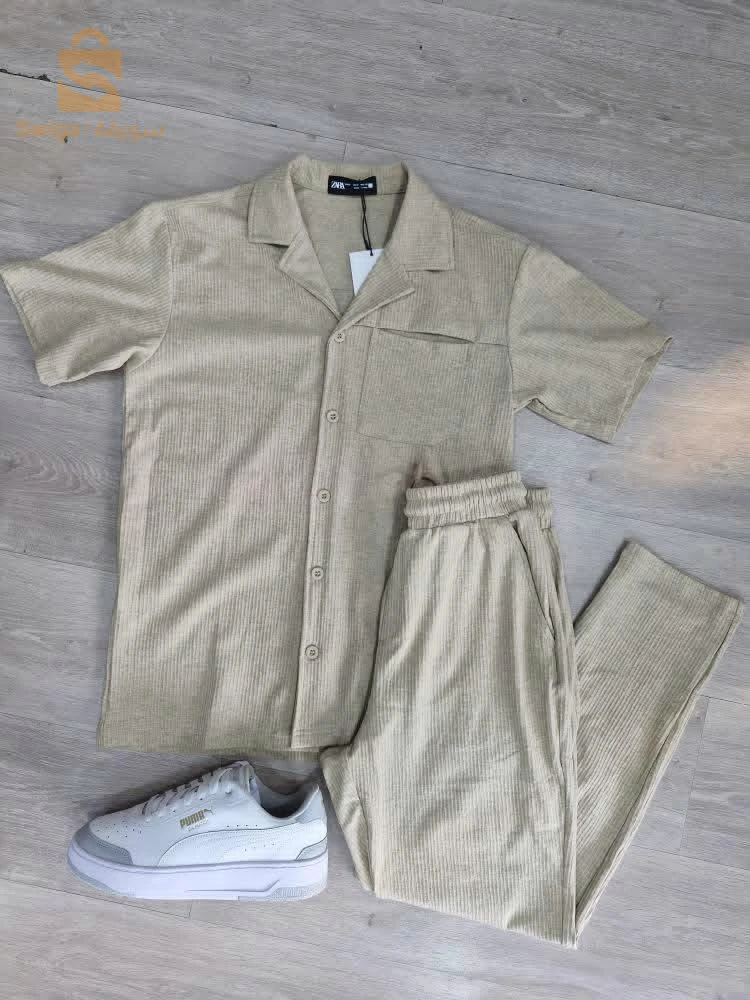 قمصان وتيشيرتات 