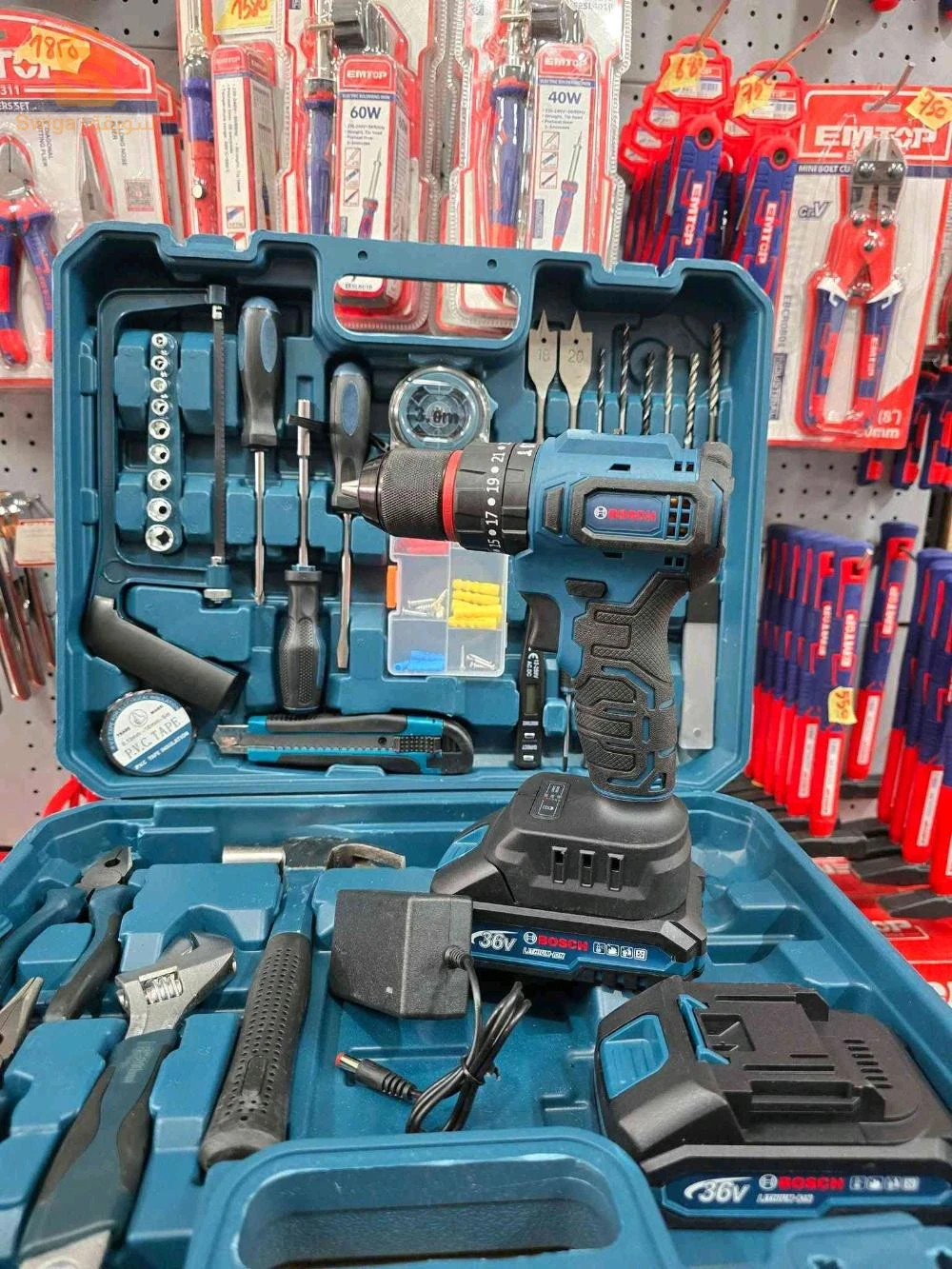 معدات البناء 