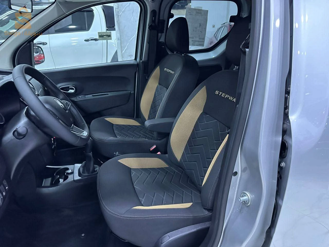 رينو Kangoo 2025 5 باتنة