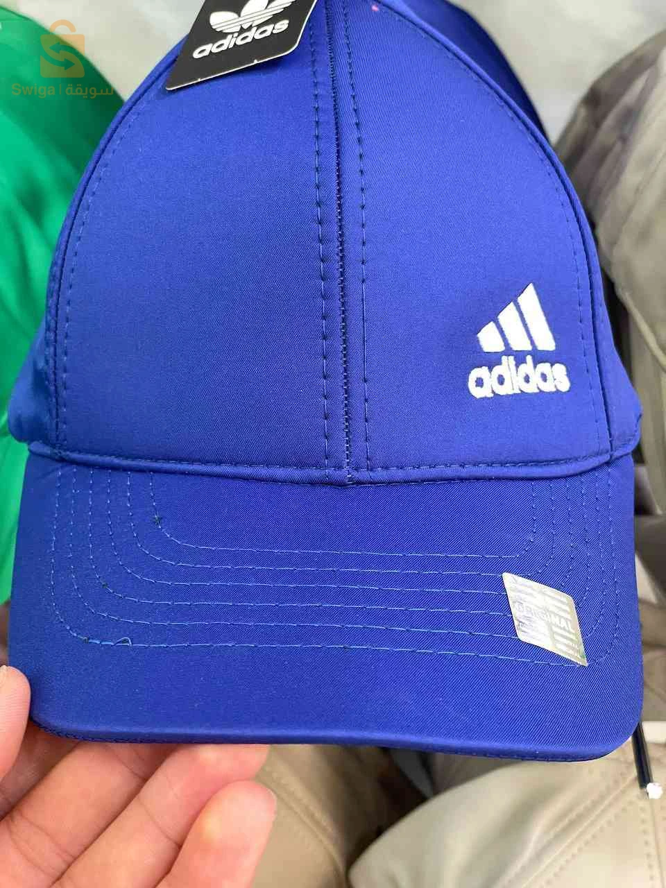 قمصان وتيشيرتات