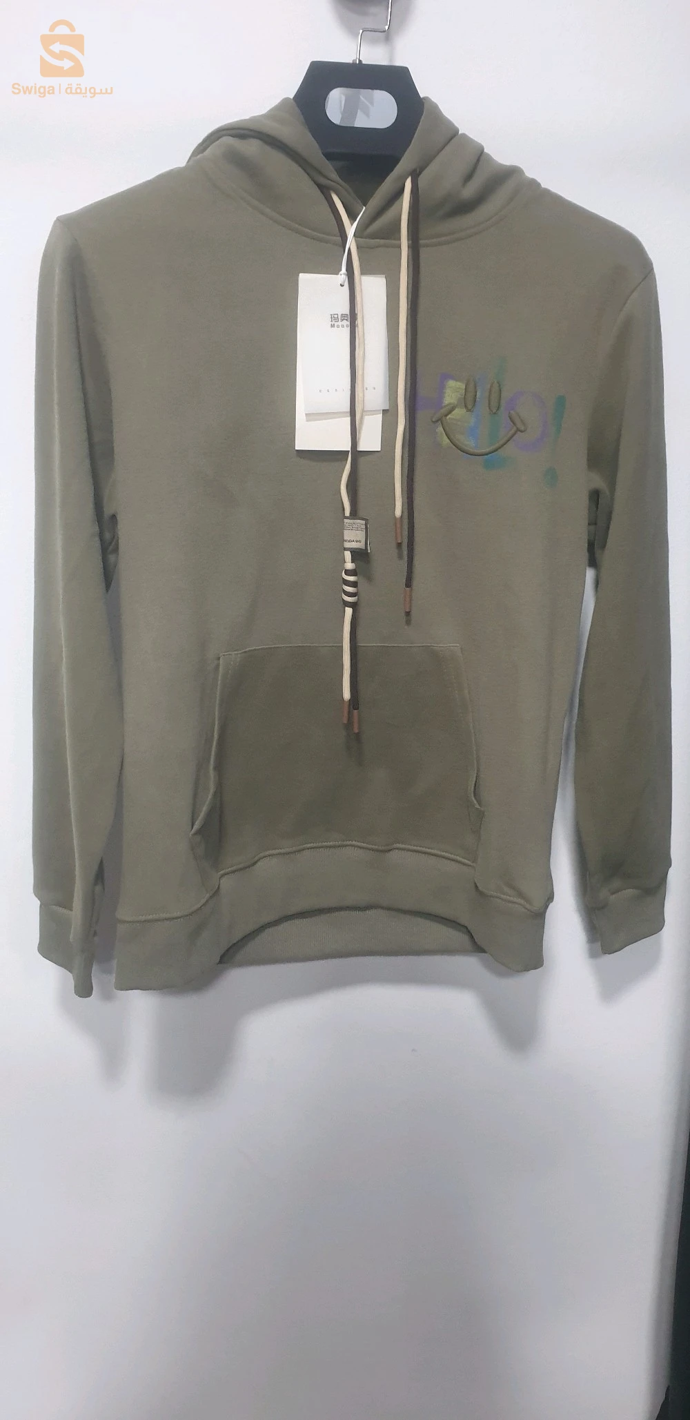 قمصان وتيشيرتات 