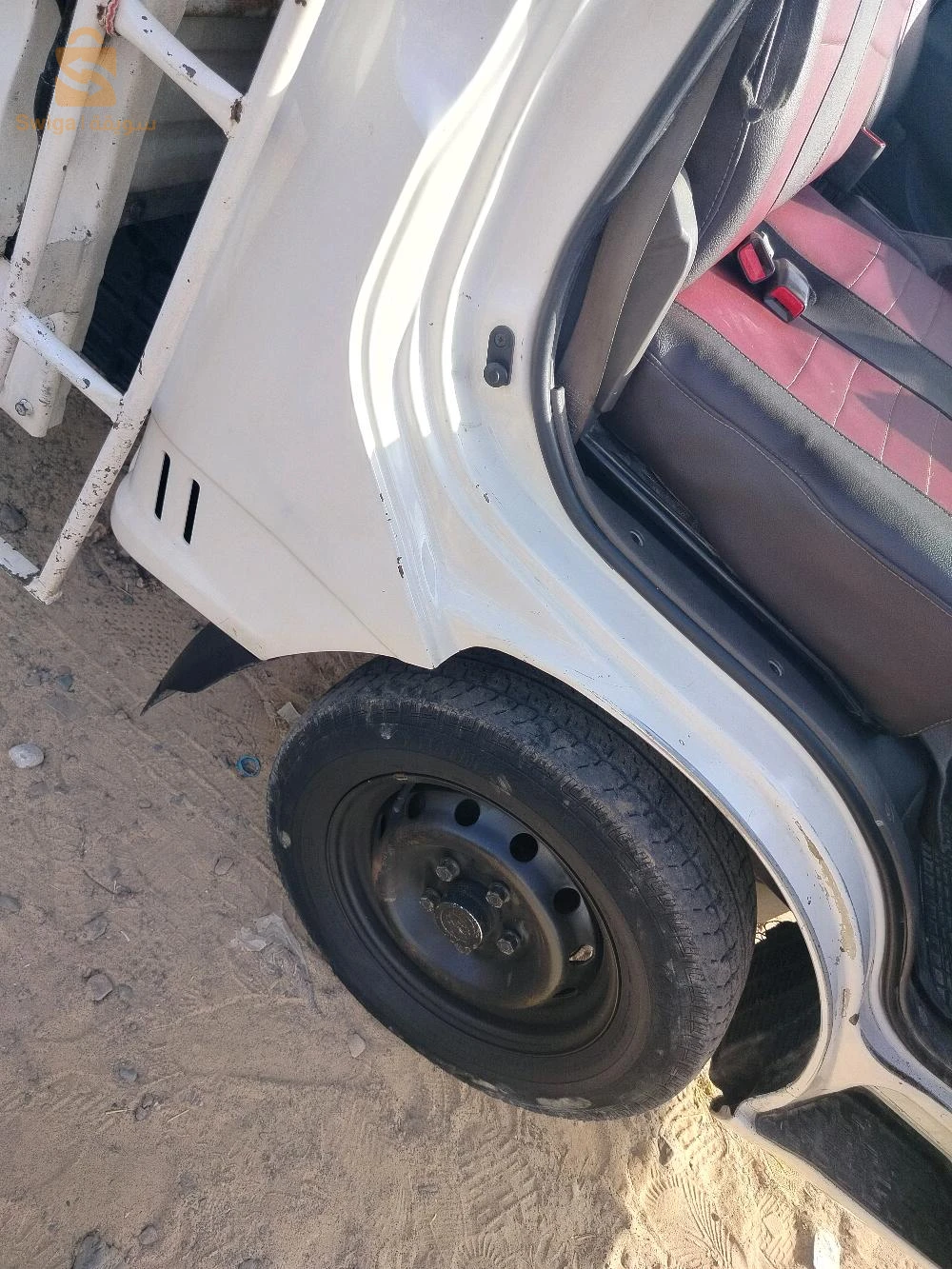 شاحنة صغيرة