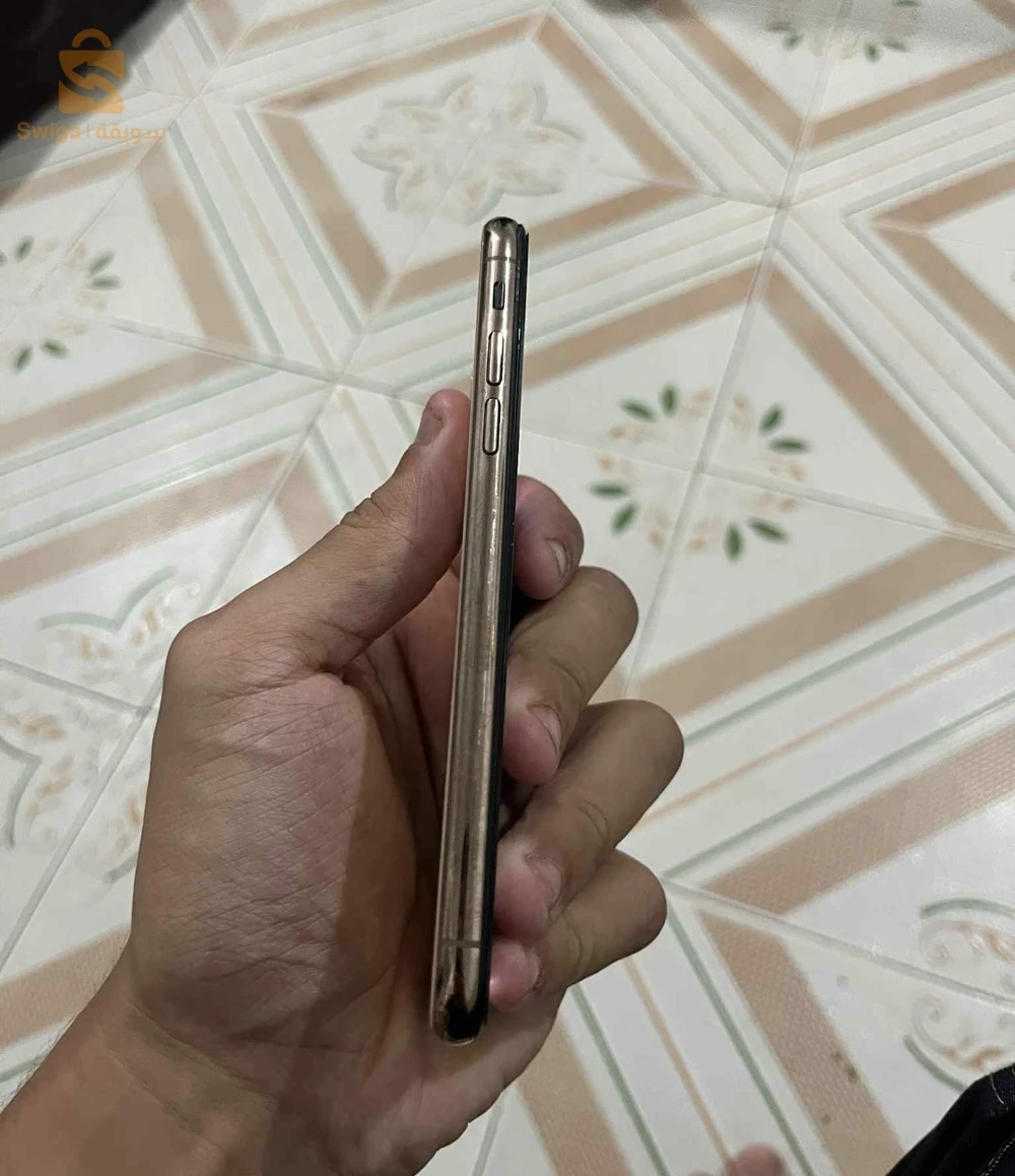 ايفون XS للبيع