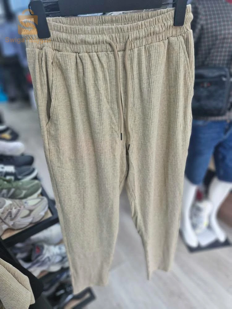 قمصان وتيشيرتات 