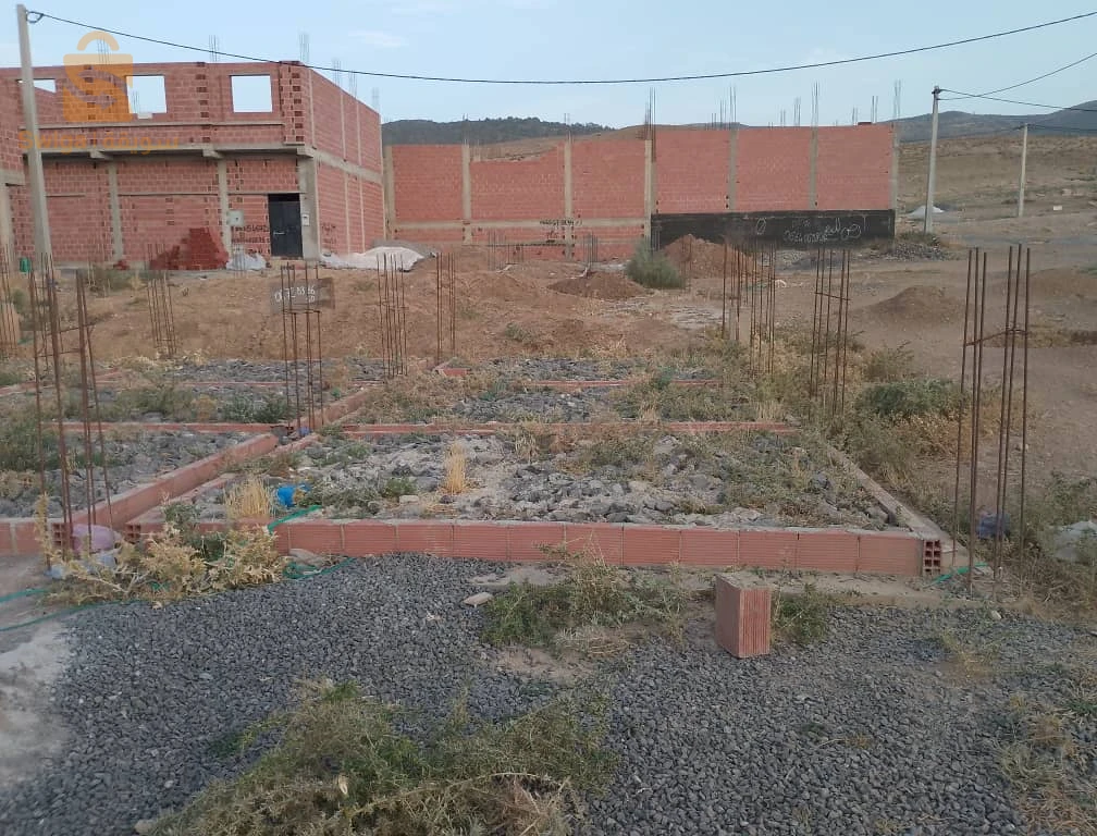 À vendre Terrains résidentiels les chambres  5 BATNA