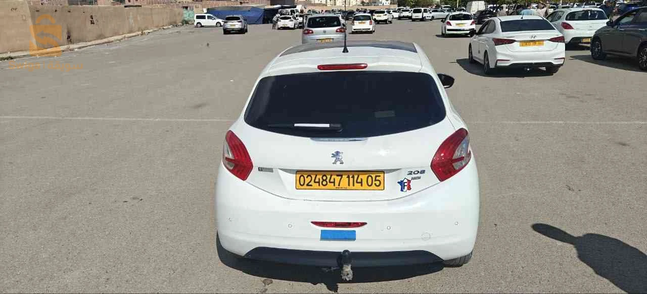 بيجو 208 2014 5 باتنة