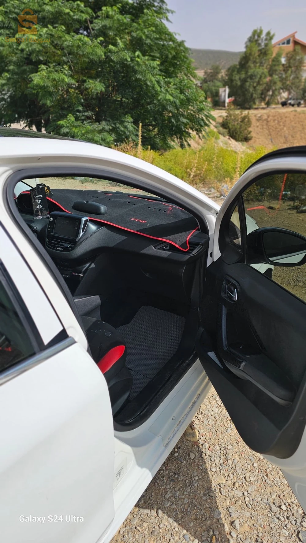 Peugeot 208 2015 5 BATNA