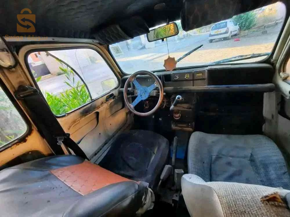 رينو R 4 1986 15 تيزيوزو