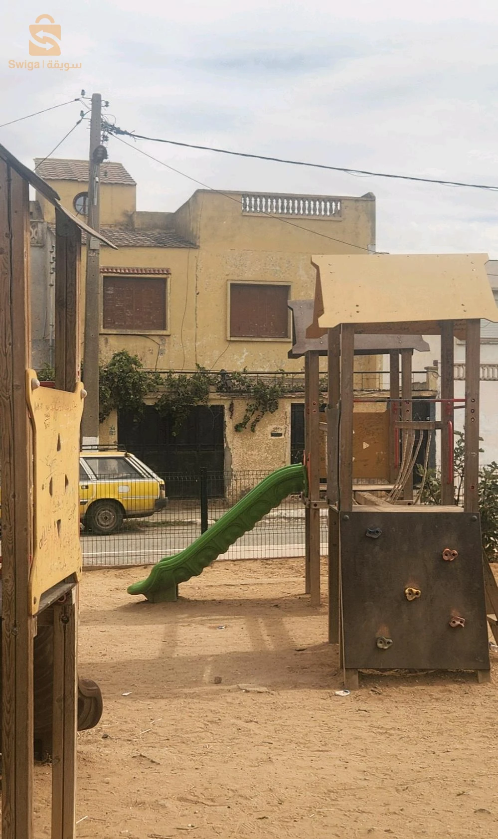 للبيع فلل سكنية عدد الغرف7 31 وهران