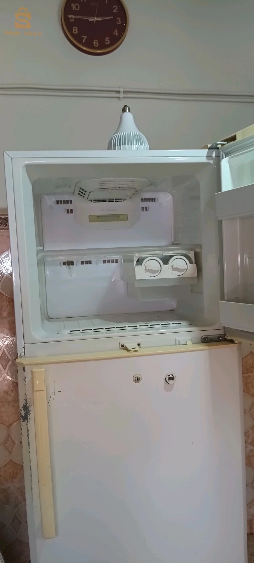 الثلاجات والمجمدات 