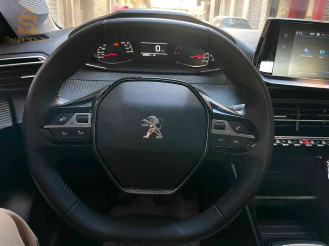 Peugeot 208 2022 5 BATNA