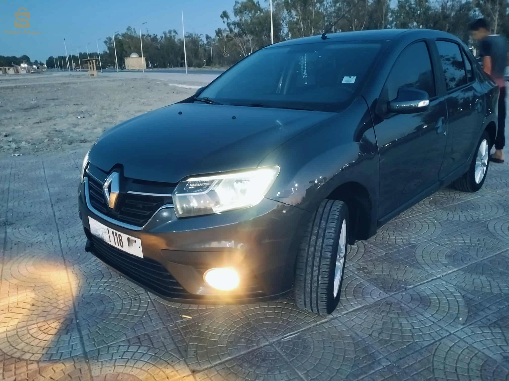 رينو SYMBOL 2018 39 الوادي