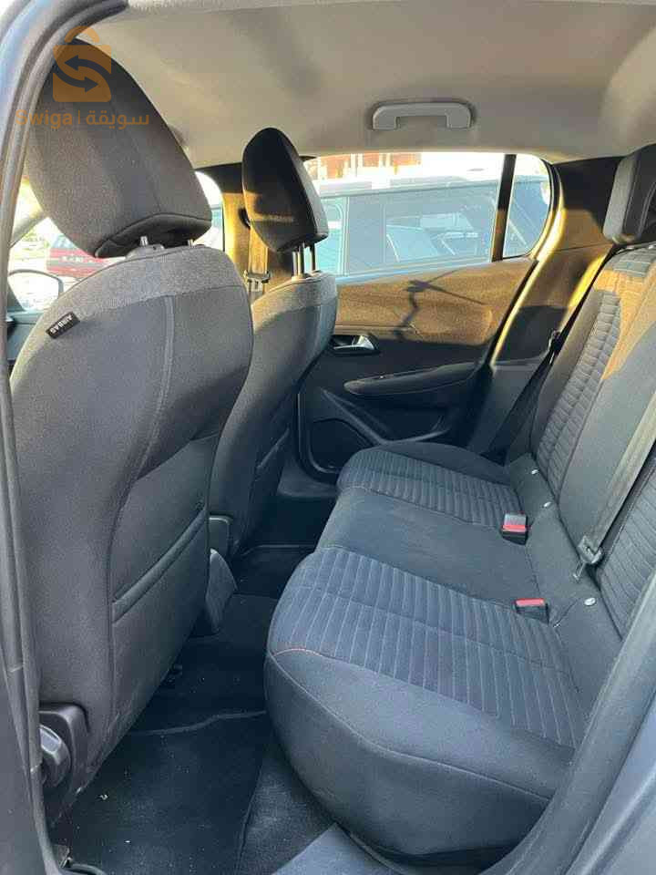 بيجو 208 2022 40 خنشلة