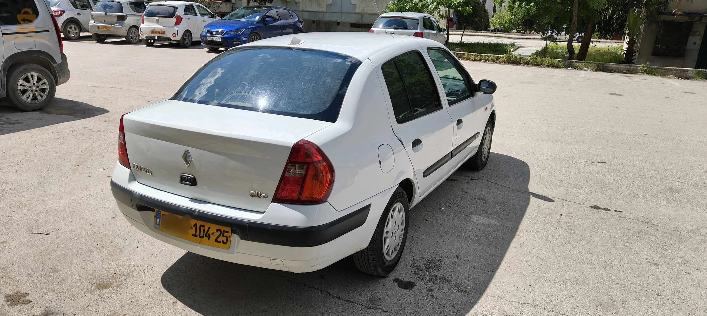 رينو 2004 25 قسنطينة