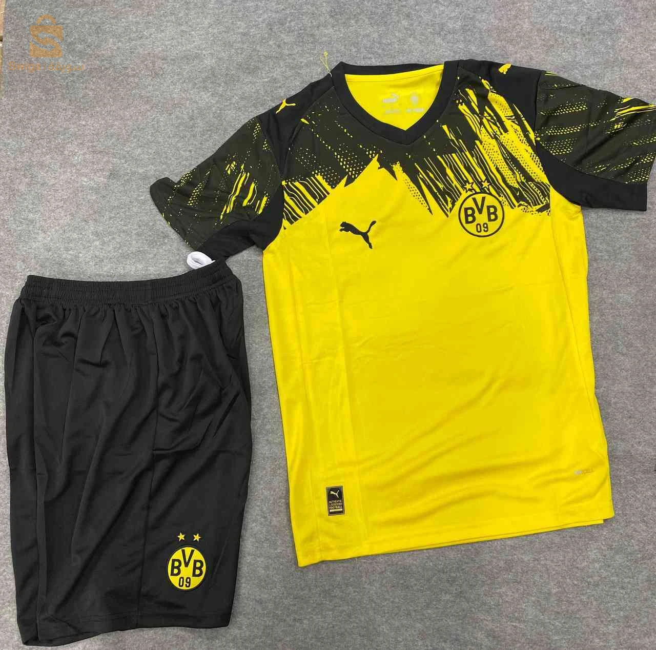 ملابس رياضية 