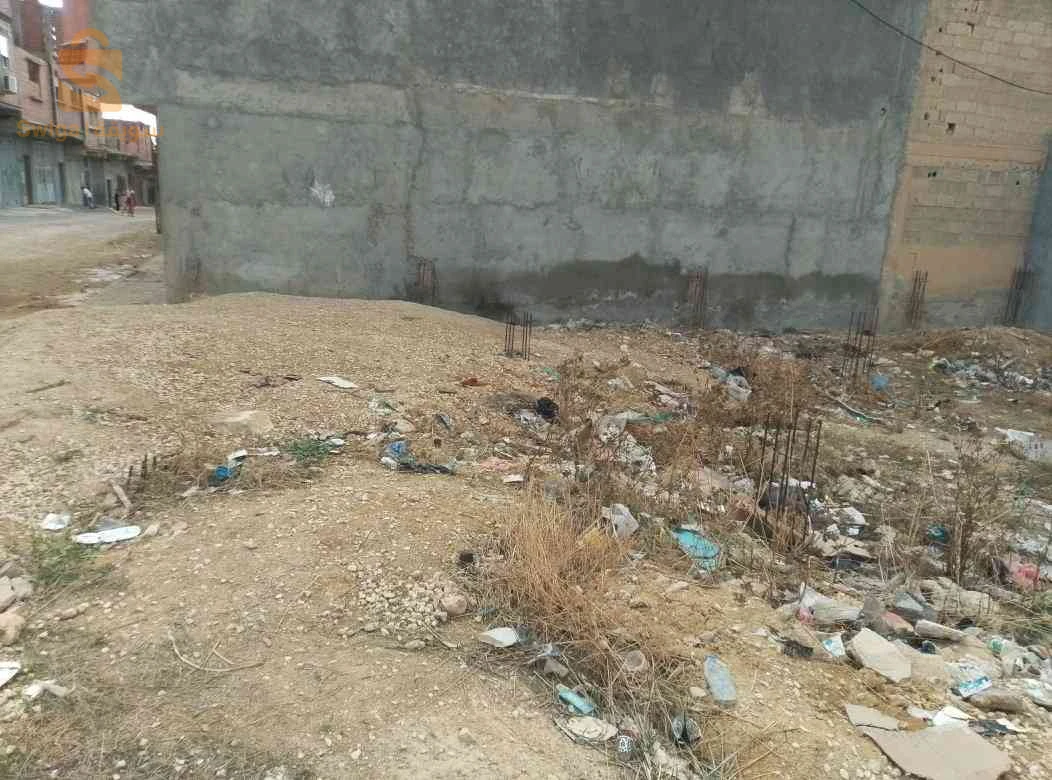 À vendre Terrains résidentiels les chambres  4 OUM EL BOUAGHI