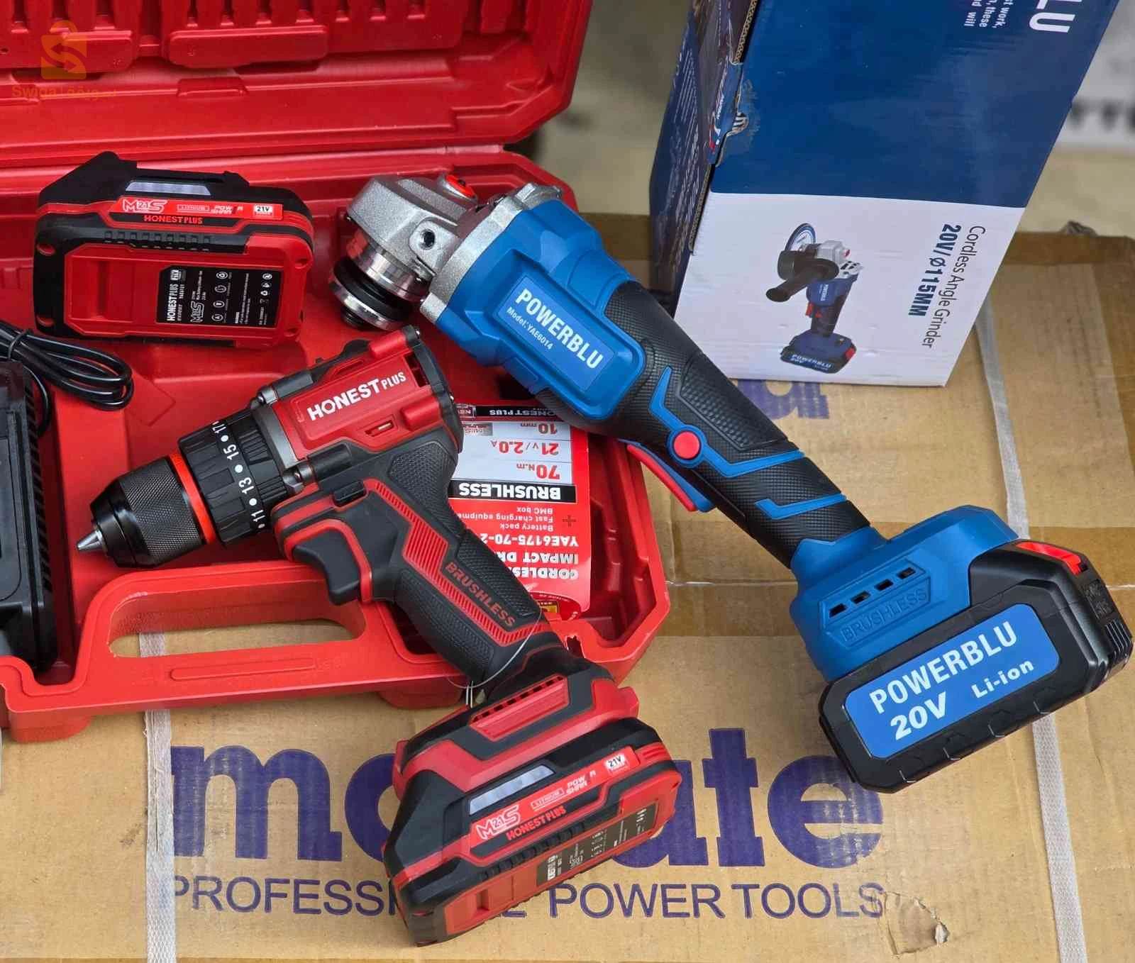 معدات البناء 