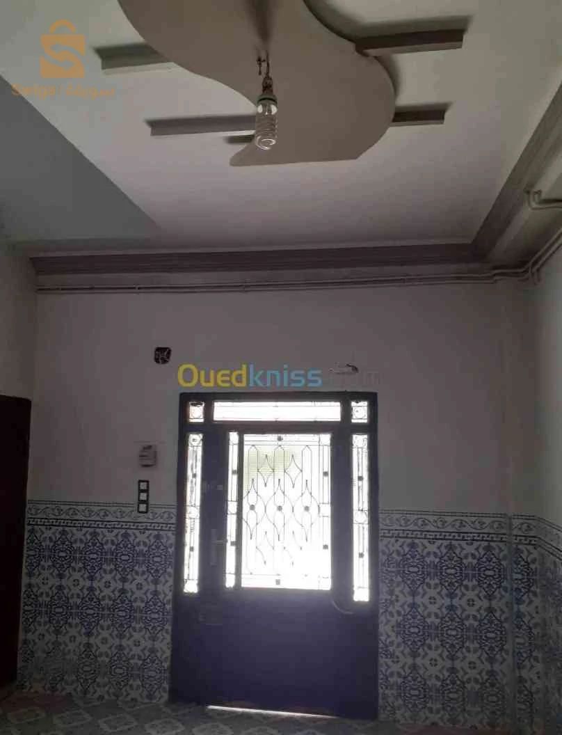 للبيع فلل سكنية عدد الغرف8 13 تلمسان