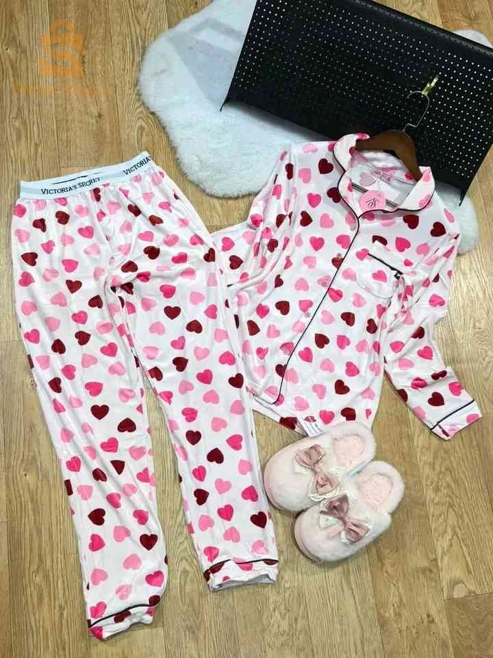 ملابس منزلية وملابس نوم 