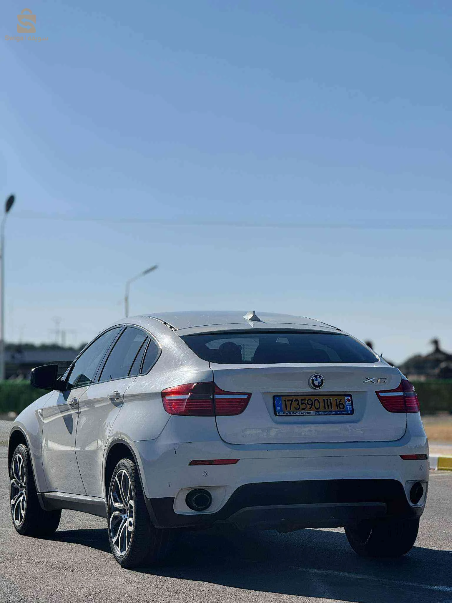 بي ام دبليو Series X 2011 16 الجزائر