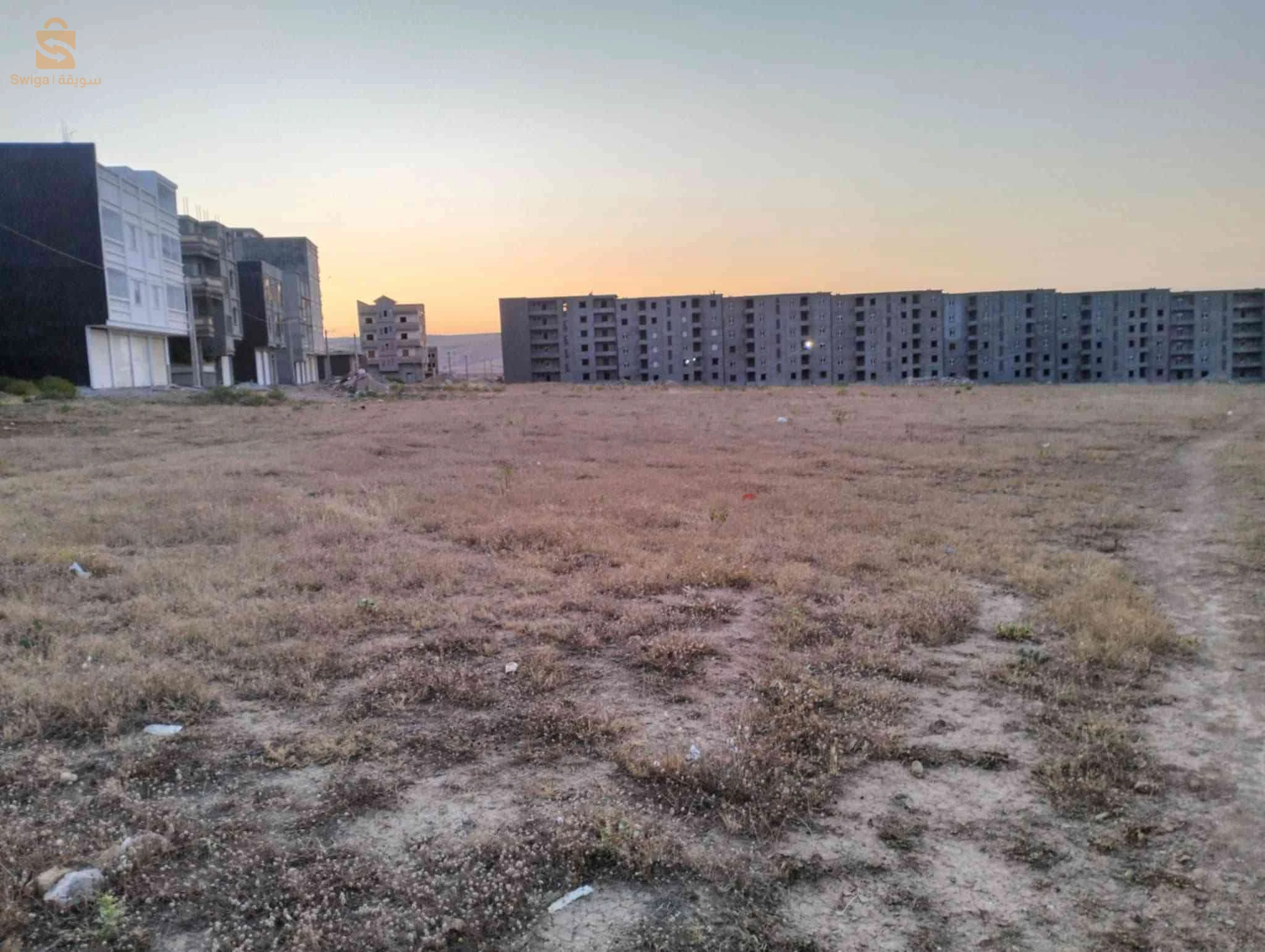 للبيع عقارات اخرى عدد الغرف 5 باتنة