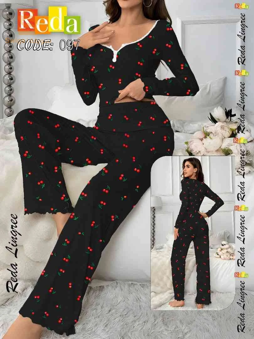 ملابس منزلية وملابس نوم 