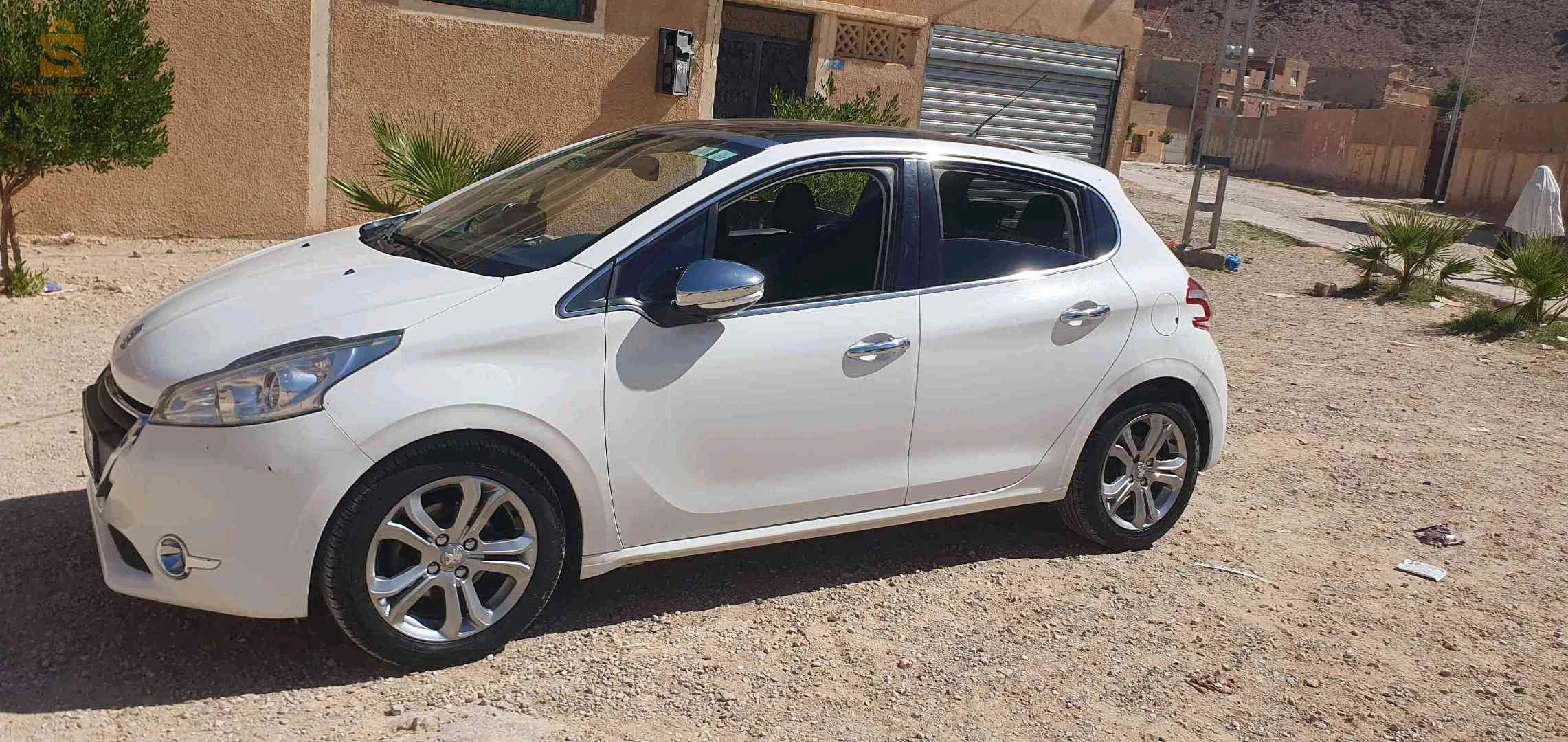 Peugeot 208 2015 28 M'SILA