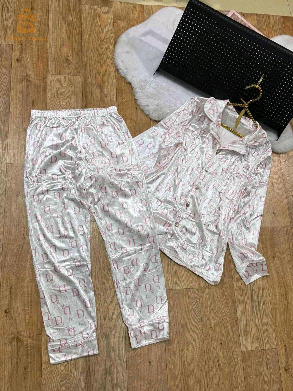 Loungewear & Nightwear 