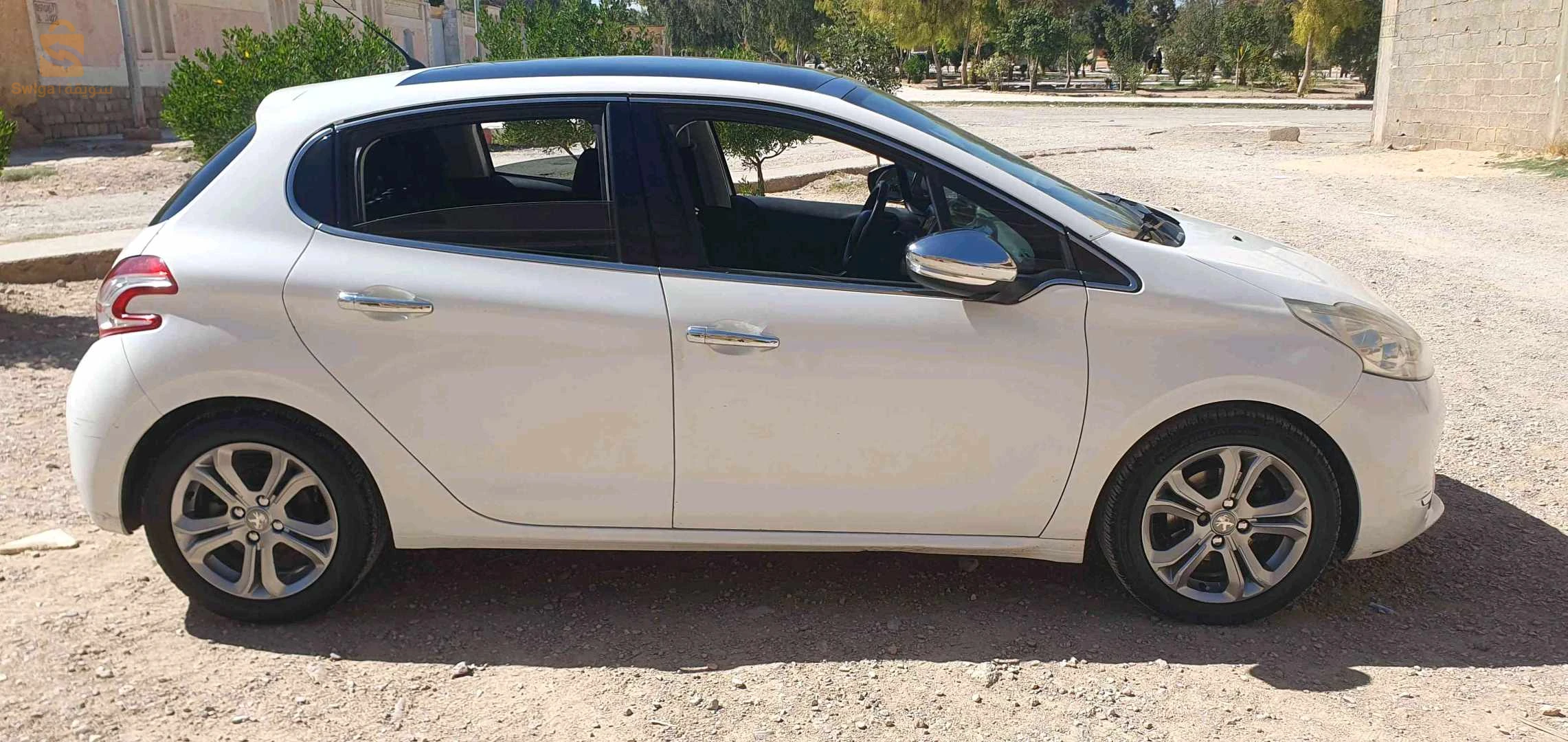بيجو 208 2015 28 المسيلة