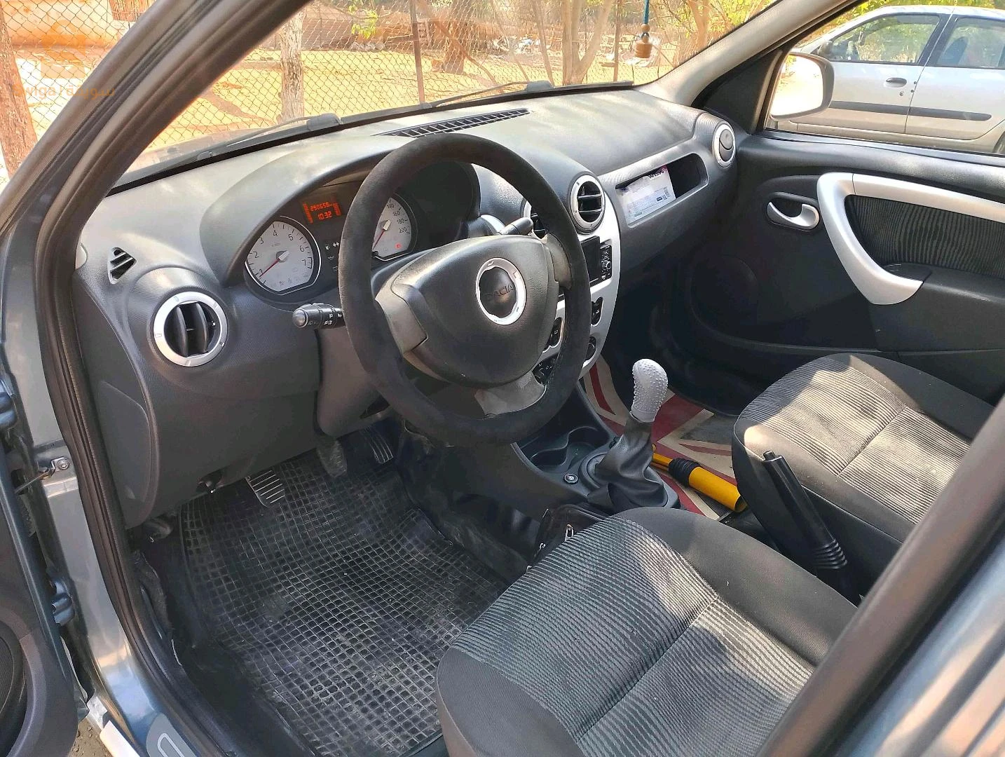 Dacia Logan 2011 16 ALGER