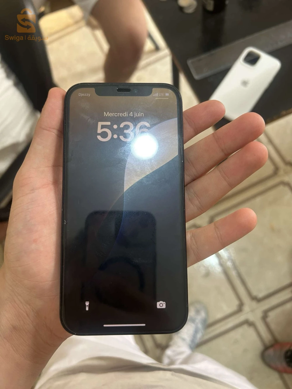 ايفون 12 للبيع