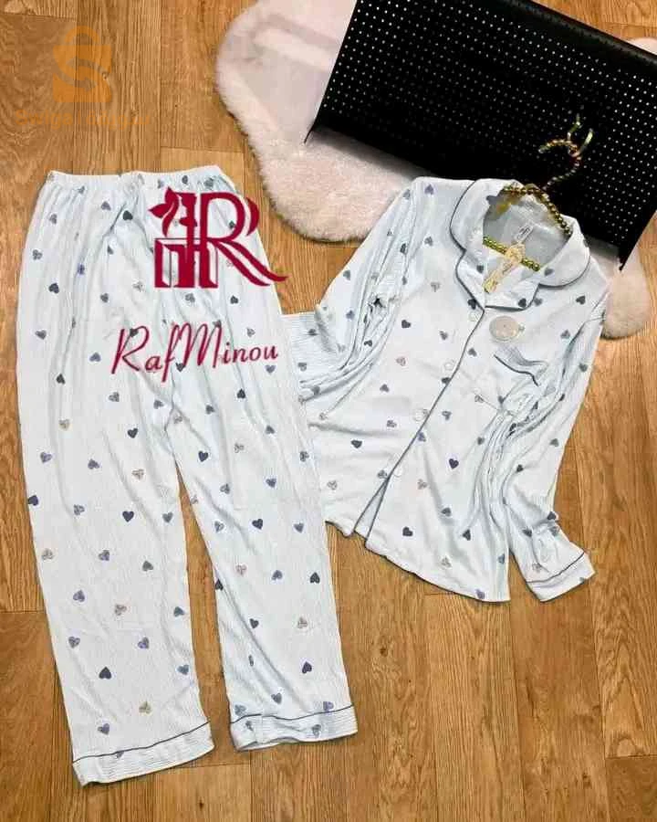 Vêtements de détente et vêtements de nuit 