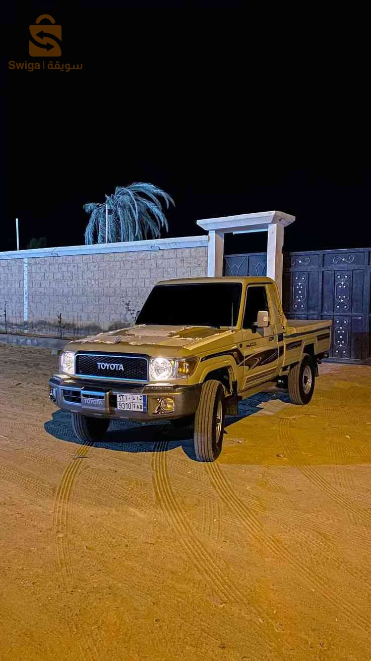 Toyota 4-Runner 12 TEBESSA