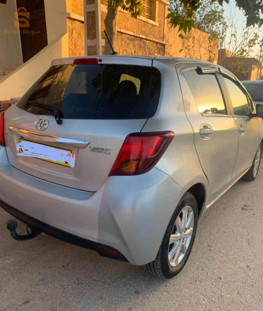 تويوتا Yaris 2015 32 البيض