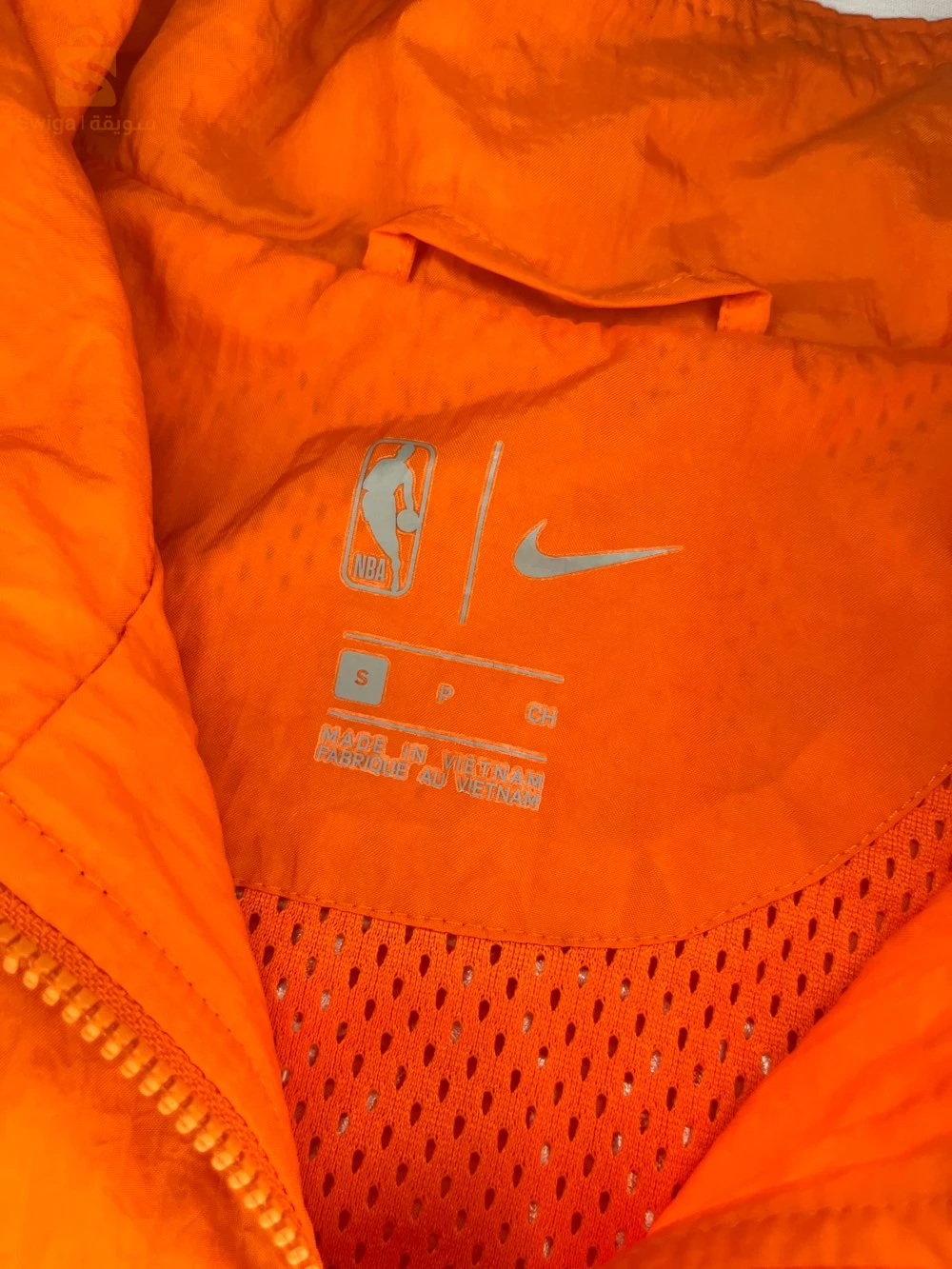 البدلات والمعاطف والسترات 