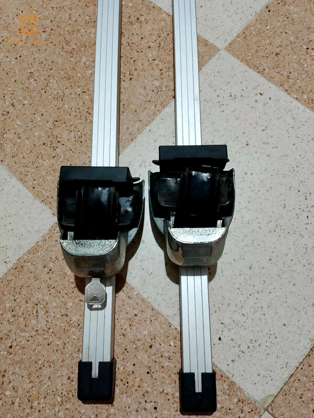 Extérieur et pièces de rechange 