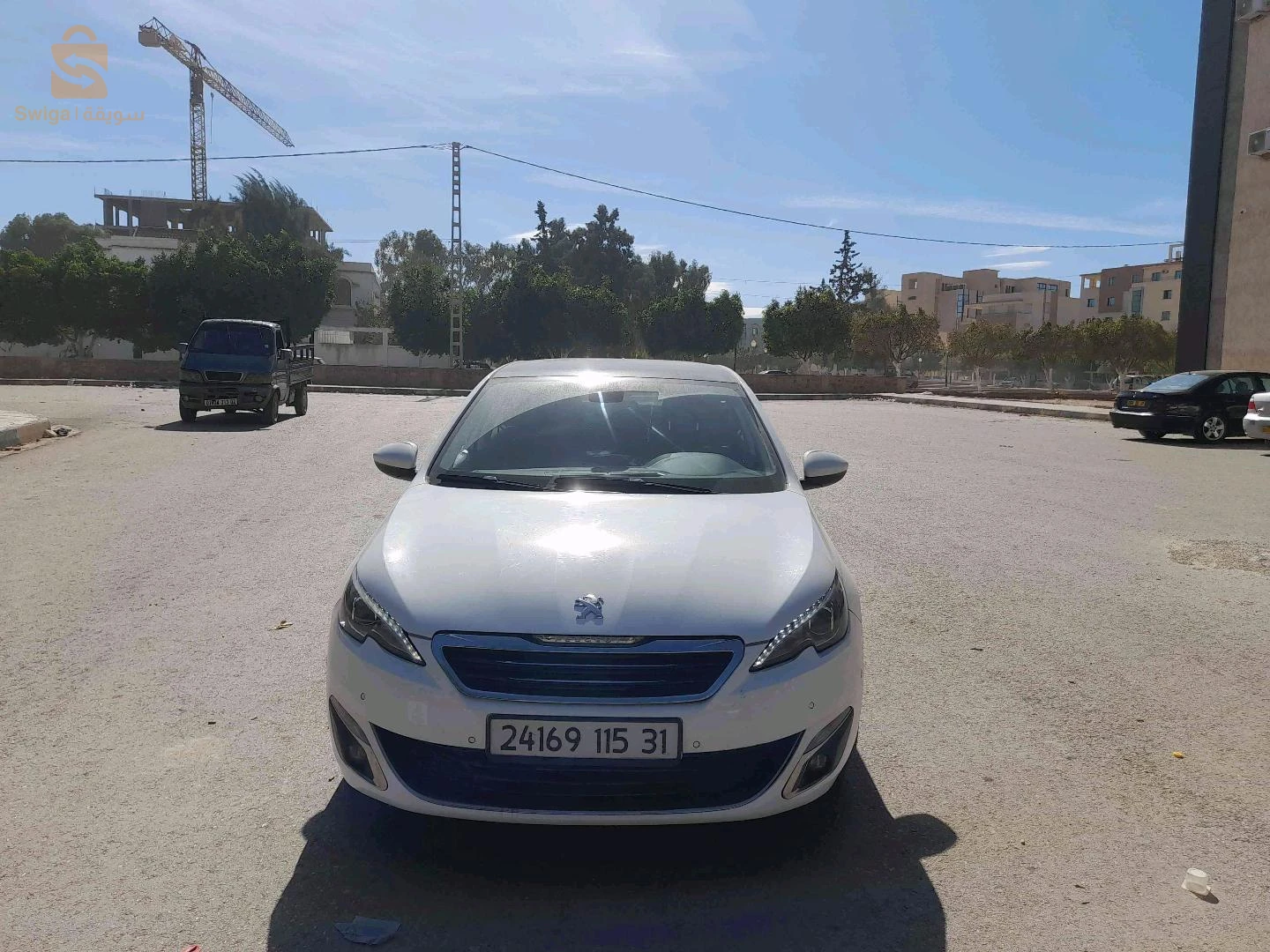 بيجو 308 2015 2 شلف