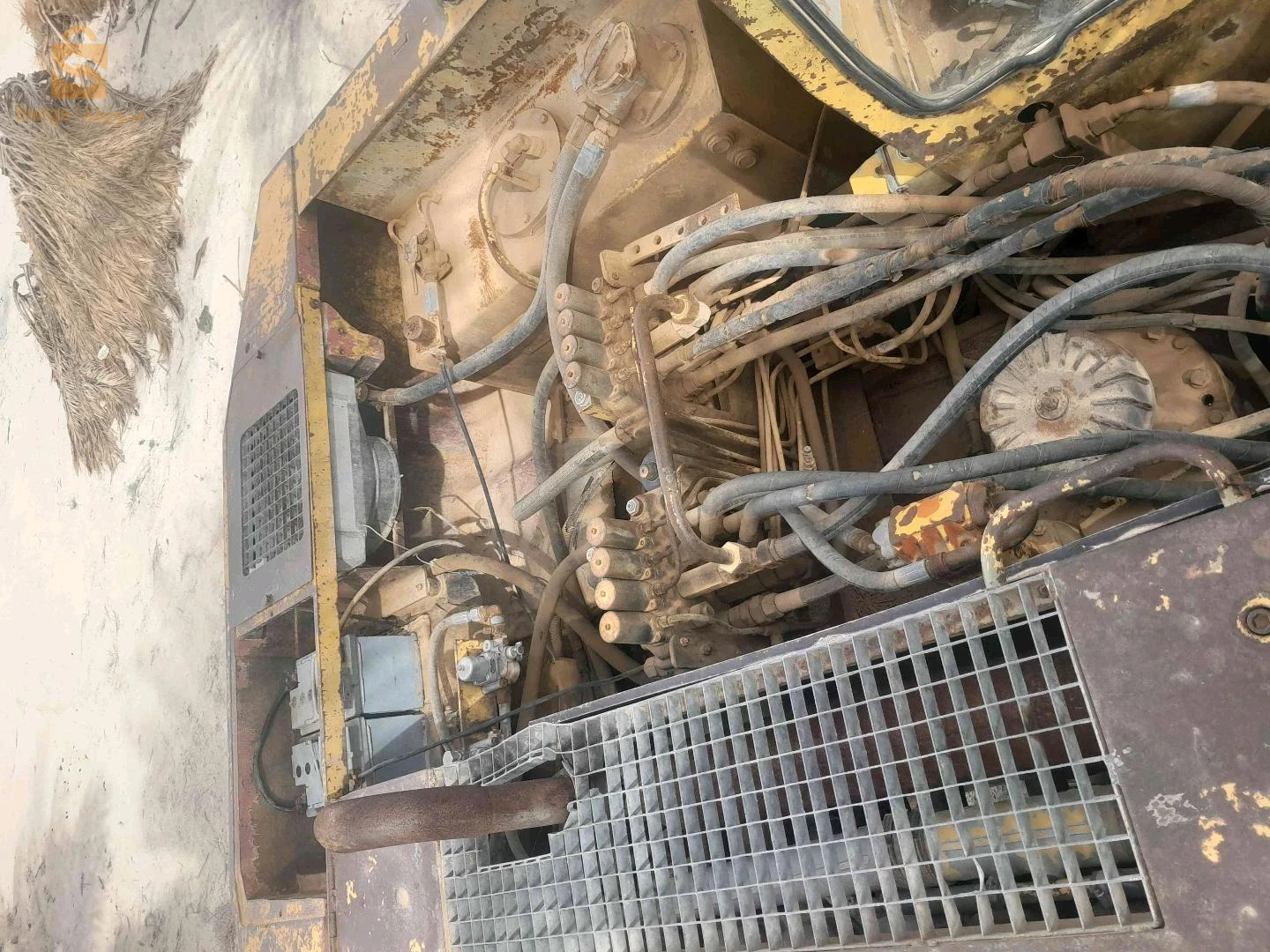 Benne basculante et excavatrices 