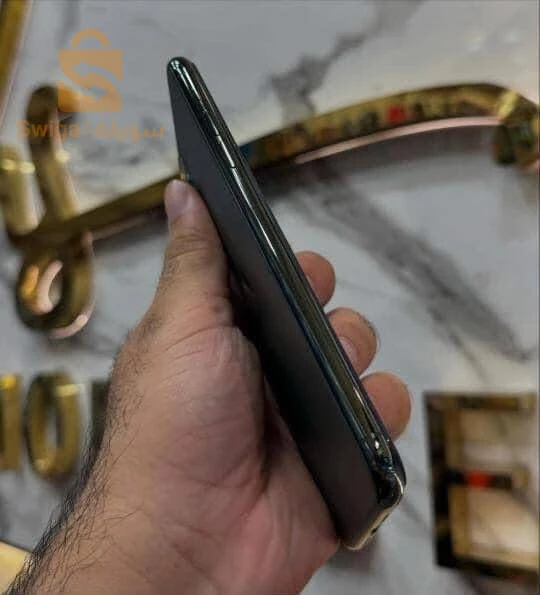 ايفون 
