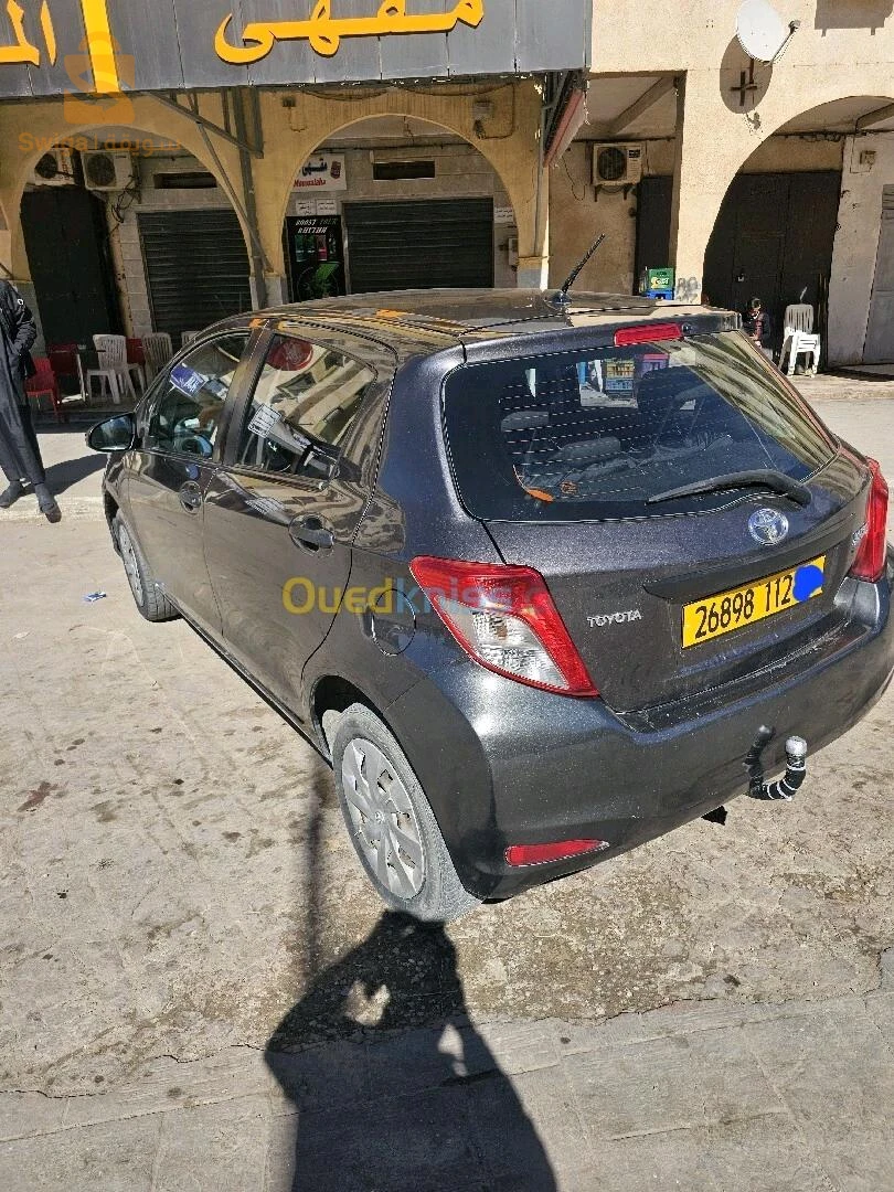 تويوتا Yaris 2012 13 تلمسان