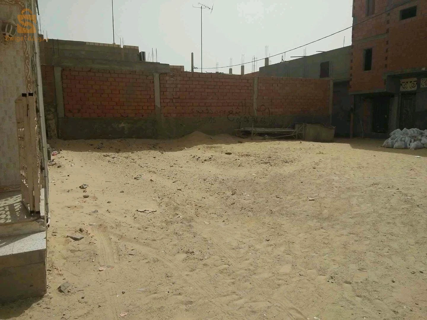 للبيع اراضي سكنية عدد الغرف 39 الوادي