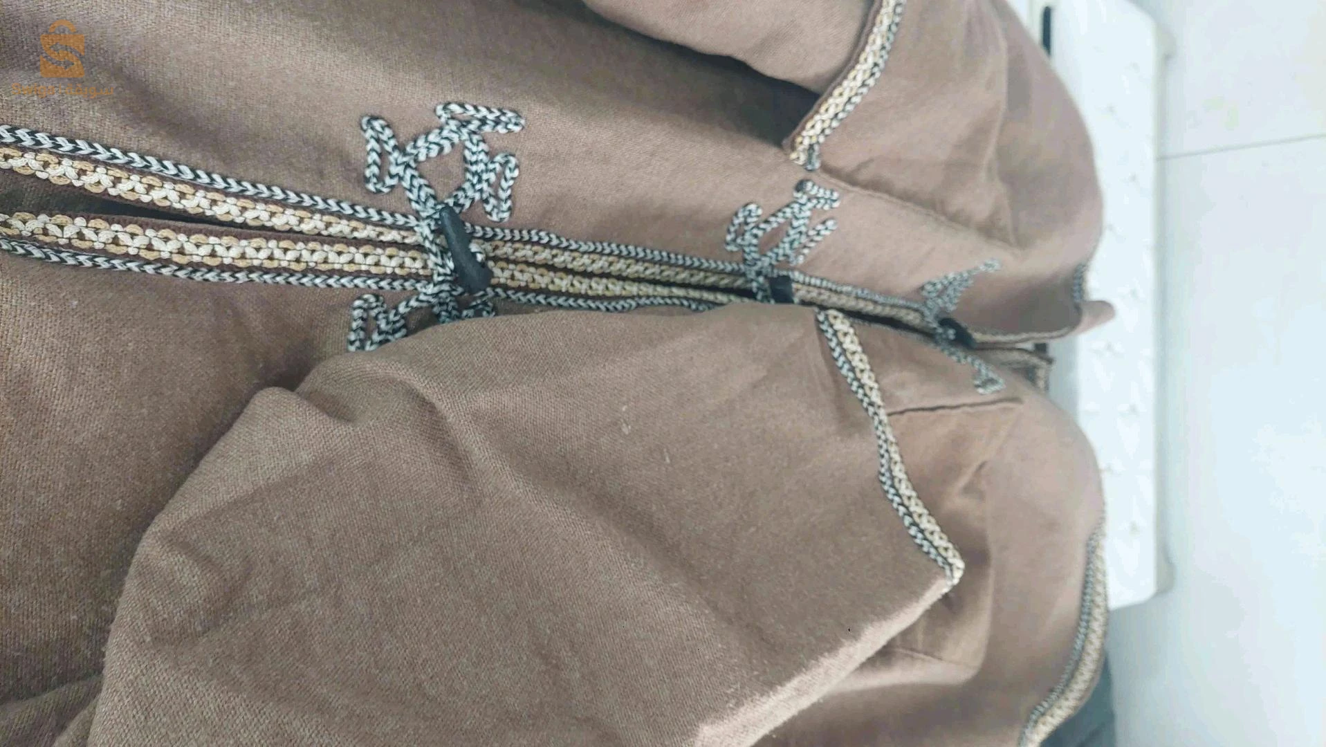 معاطف و جاكيتات 