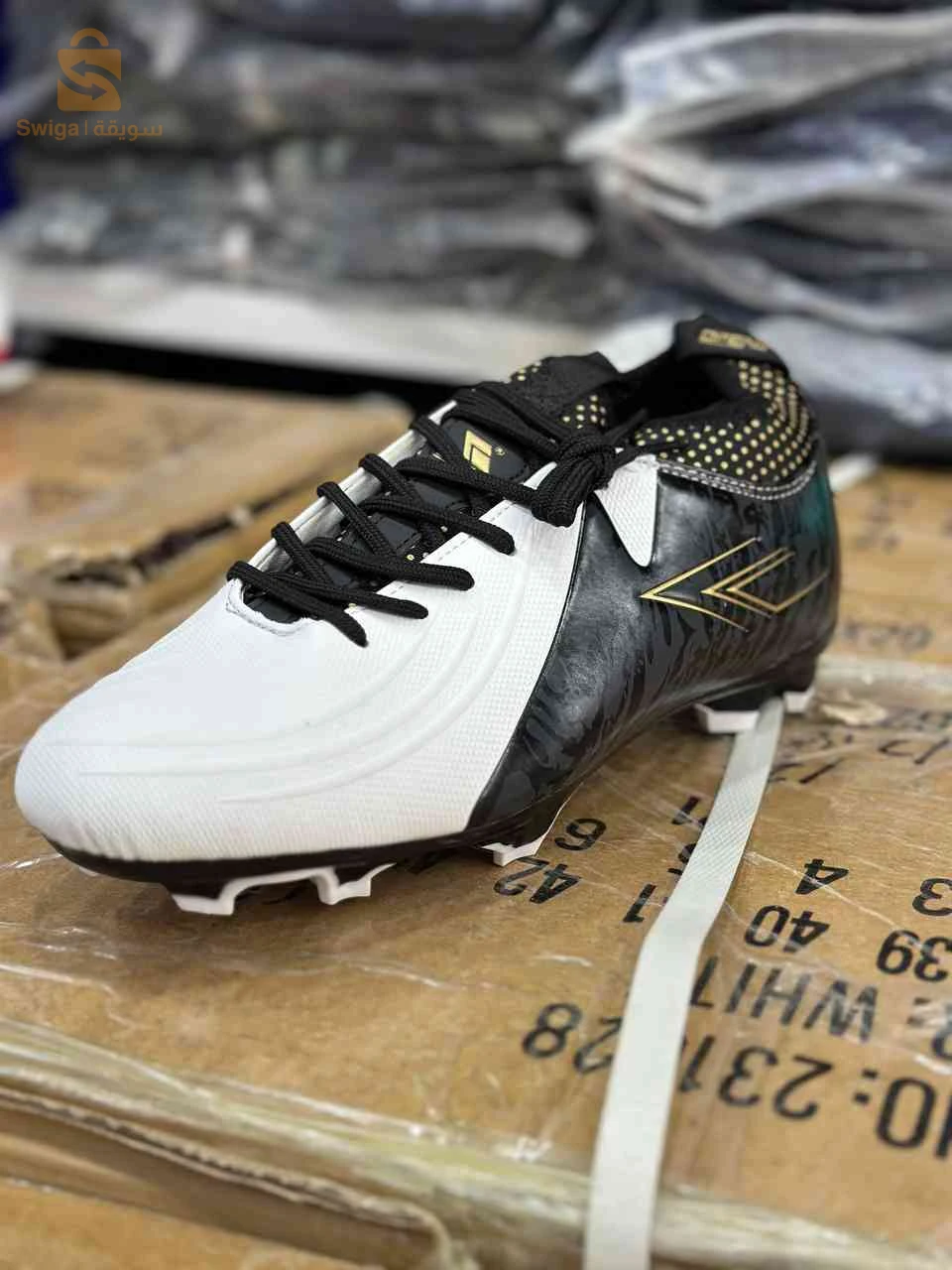 ملابس وأحذية رياضية 