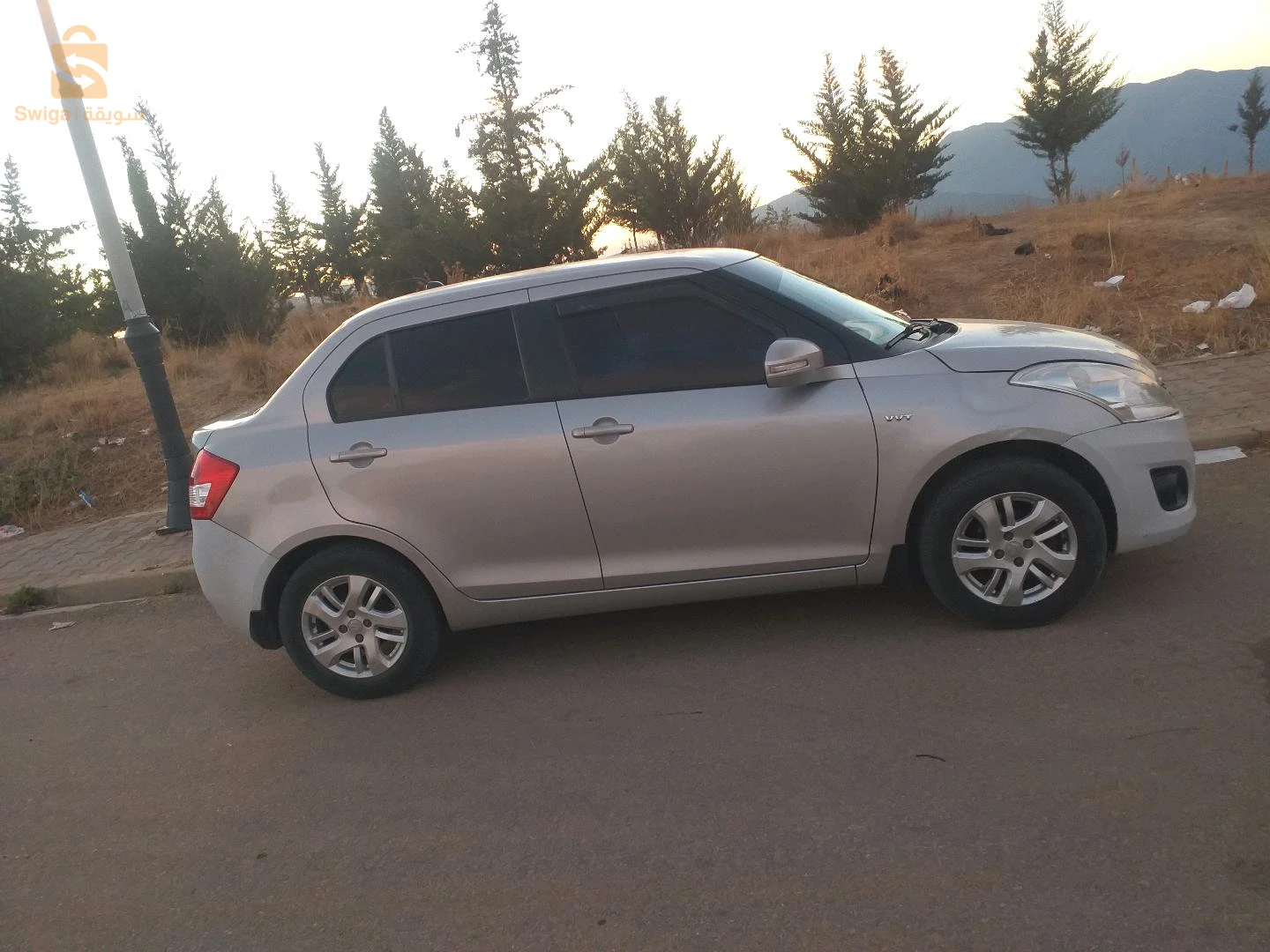 Suzuki Swift 2013 2 CHLEF