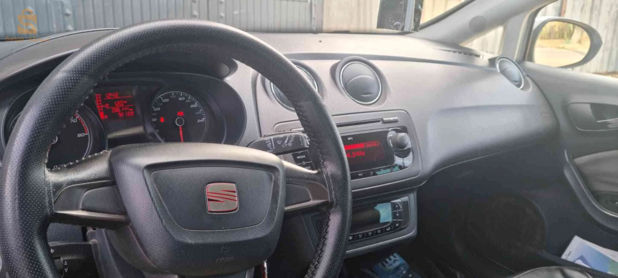 Seat Ibiza 2012 2 CHLEF