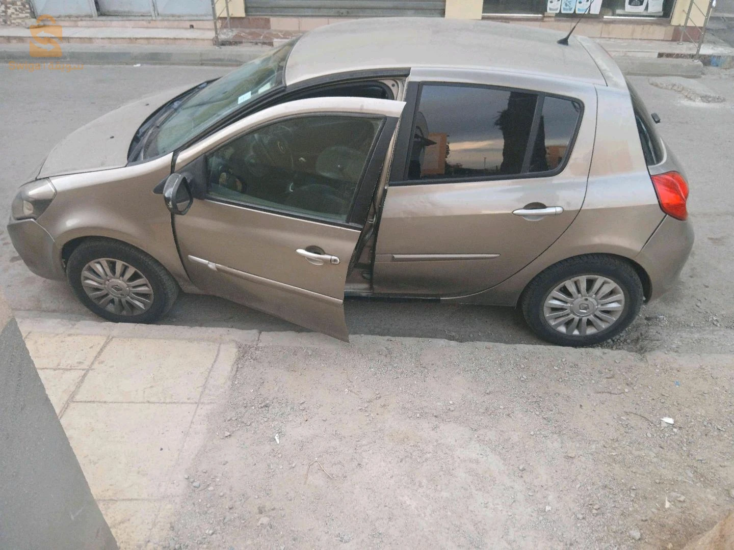 رينو Clio 3 2012 16 الجزائر