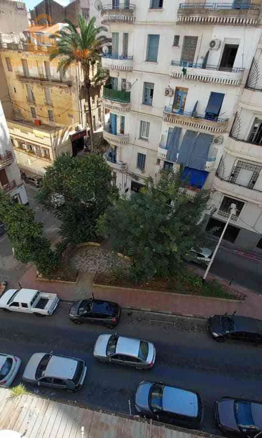 كراء شقق سكنية عدد الغرف2 16 الجزائر